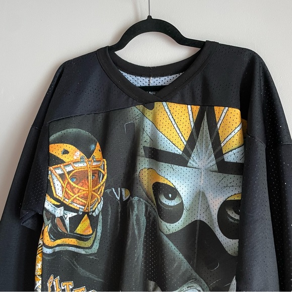 NHL Pittsburg Penguins CCM Mesh Jersey. - Picture 2 of 4